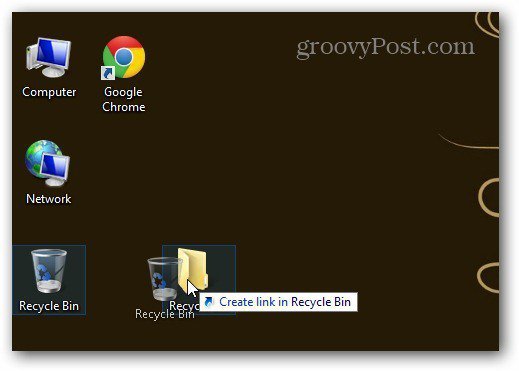 नए फ़ोल्डर में रीसायकल बिन खींचें
