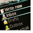 Comment changer automatiquement les courriels «importants» entrants en courriels normaux avec Microsoft Outlook 2010