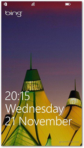Windows Phone 8 pielāgo bloķēšanas ekrānu Bing