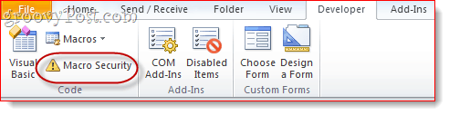 Macro-indstillinger i Outlook 2010