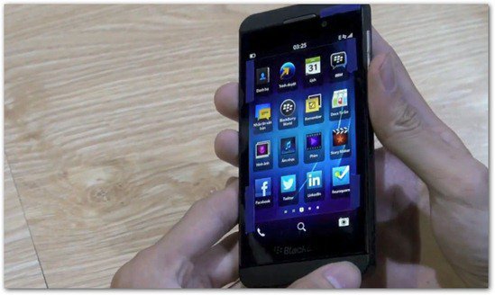 BlackBerry L kjører BlackBerry 10 video og bilder